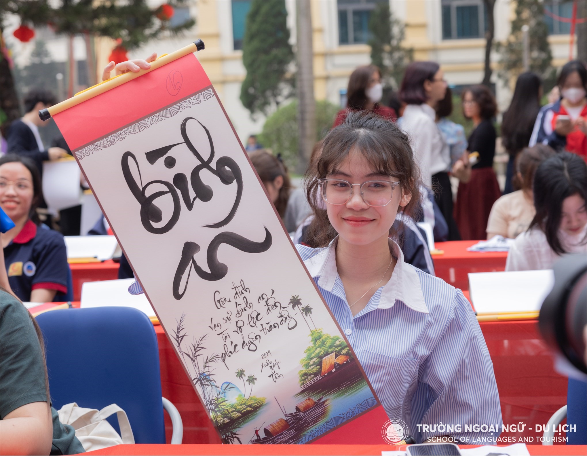 Sinh viên khoa Ngôn ngữ Trung Quốc khẳng định tài năng tại các cuộc thi học thuật Hán ngữ