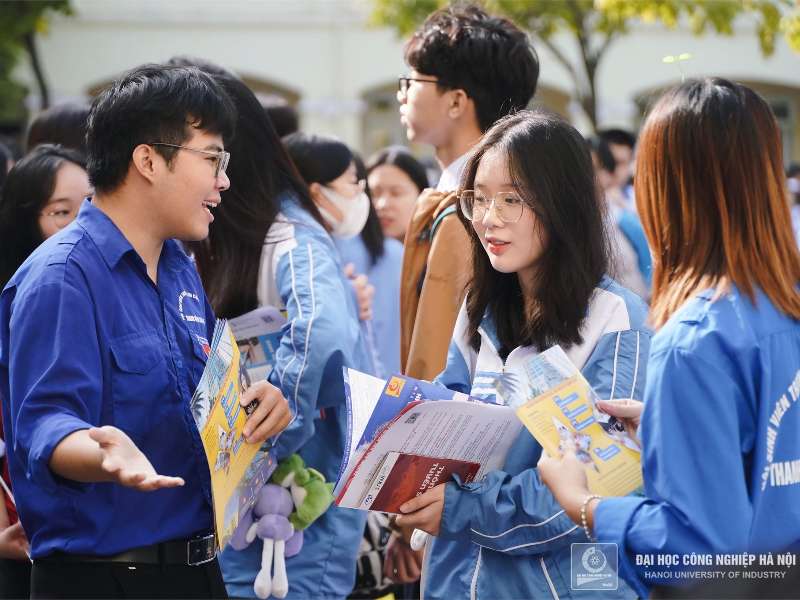 Hướng dẫn đăng ký nguyện vọng đại học chính quy năm 2024