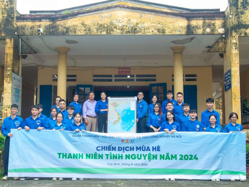 Tuổi trẻ Trường Ngoại ngữ - Du lịch lan tỏa tinh thần thiện nguyện trong chiến dịch “Mùa hè xanh 2024”