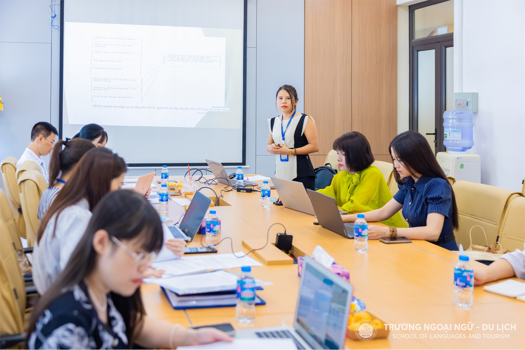 Nghiệm thu đề tài nghiên cứu khoa học: “Nâng cao kỹ năng mềm cho sinh viên ngành du lịch, Trường Đại học Công nghiệp Hà Nội để đáp ứng nhu cầu tuyển dụng của doanh nghiệp”