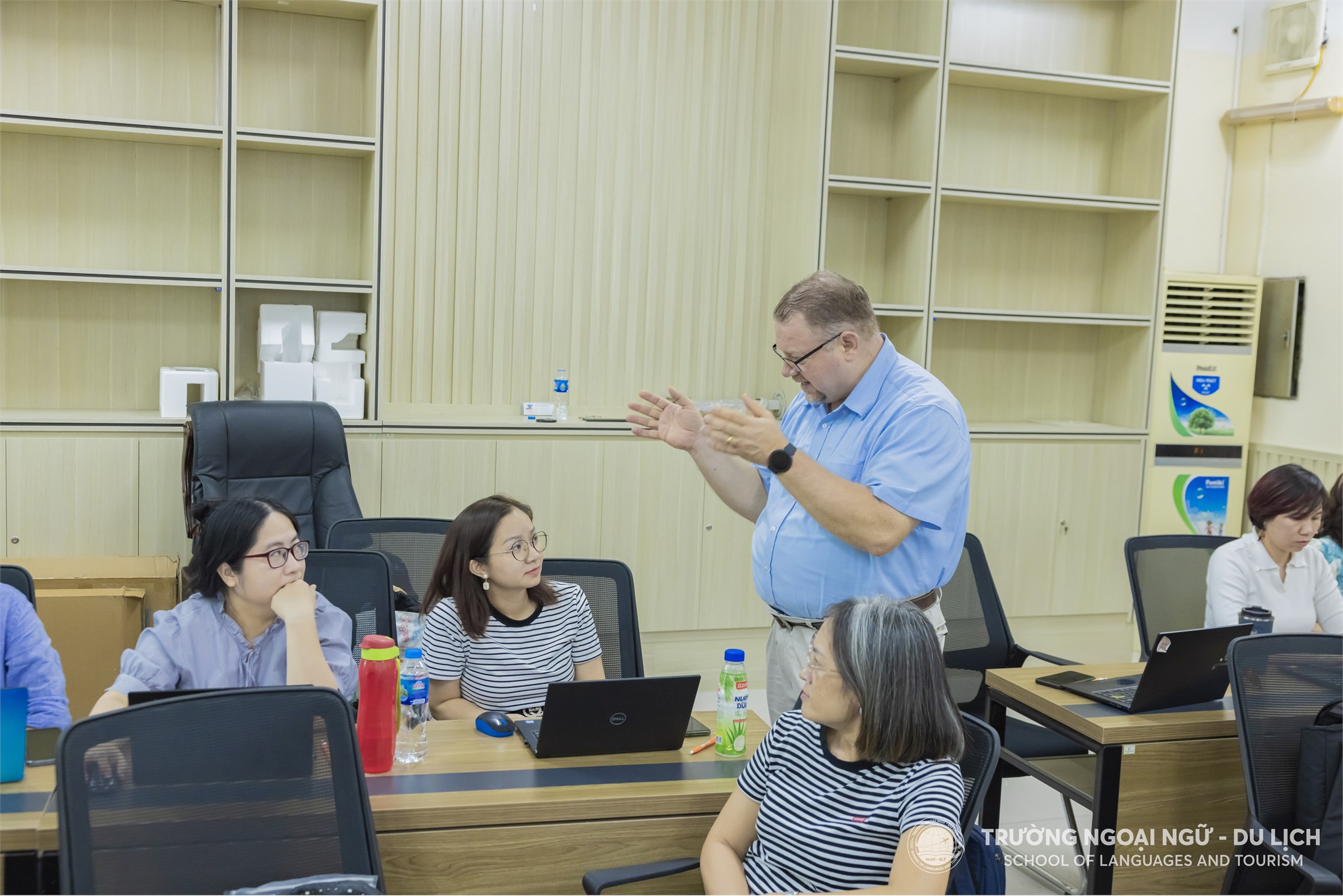 Workshop “Sử dụng trí tuệ nhân tạo (AI) trong giảng dạy tiếng Anh”