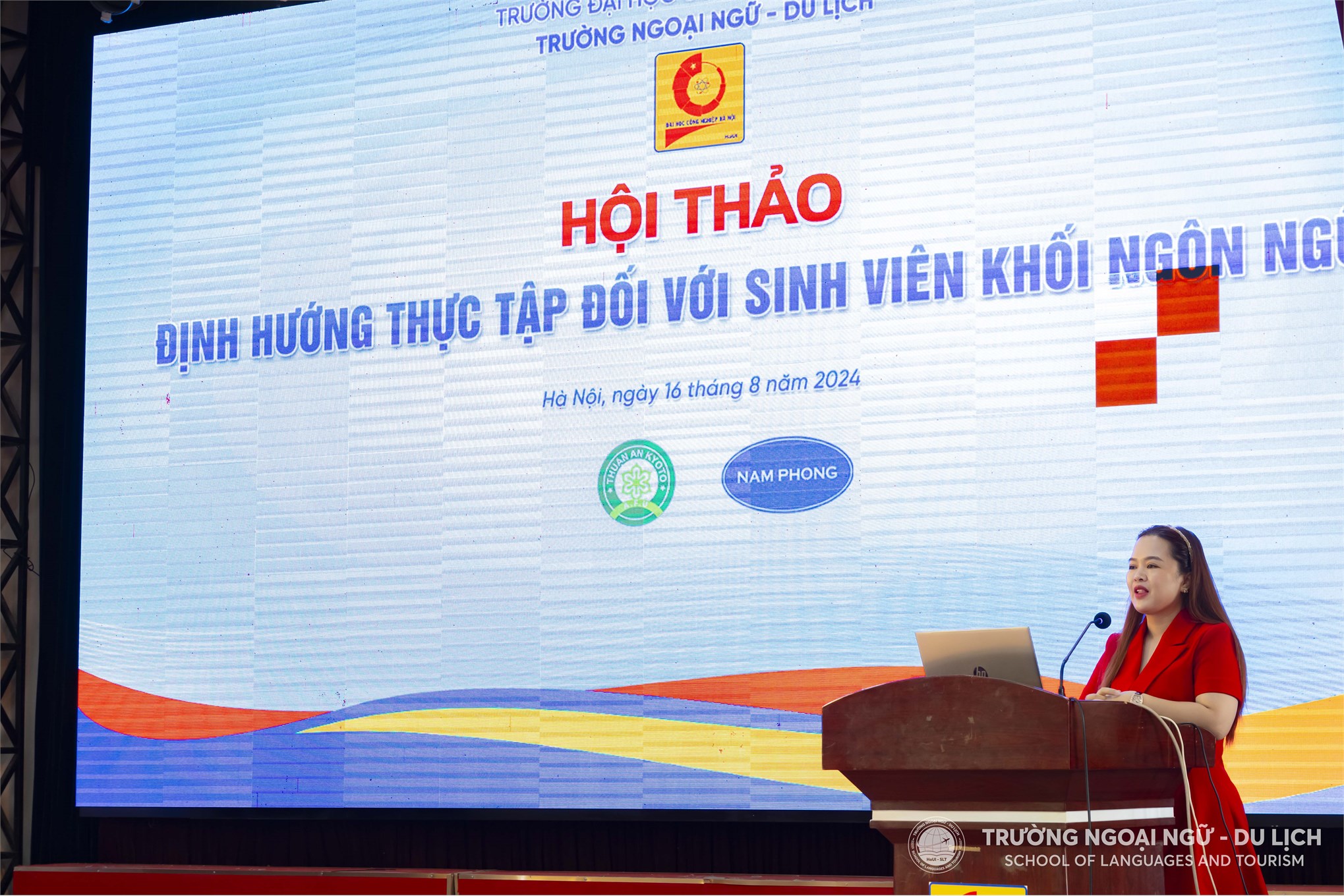 Hội thảo định hướng thực tập đối với sinh viên Khối Ngôn ngữ khóa 16