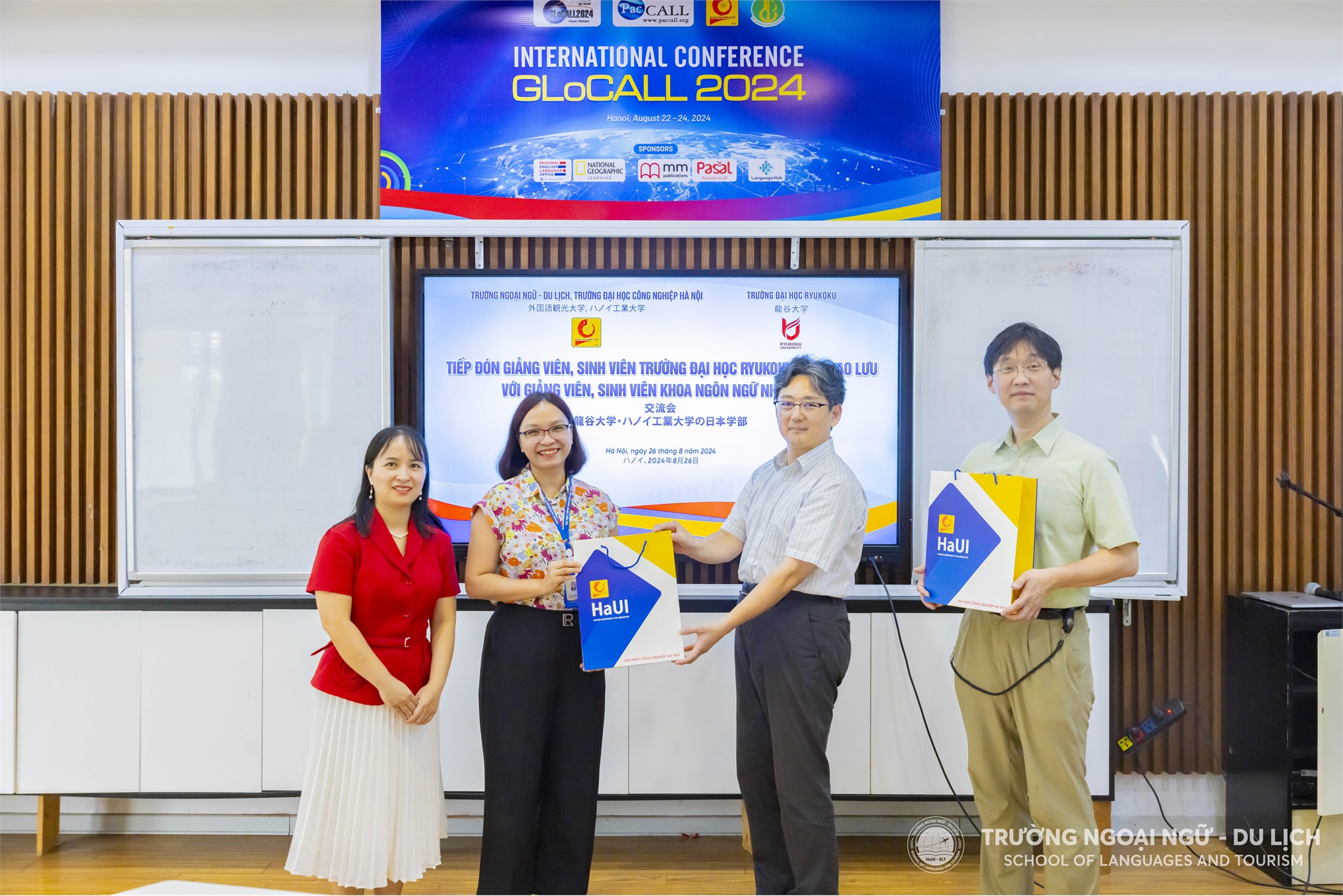 Trường Ngoại ngữ - Du lịch tổ chức giao lưu sinh viên Nhật Bản tạo môi trường giao lưu giữa sinh viên Việt Nam và sinh viên Nhật Bản