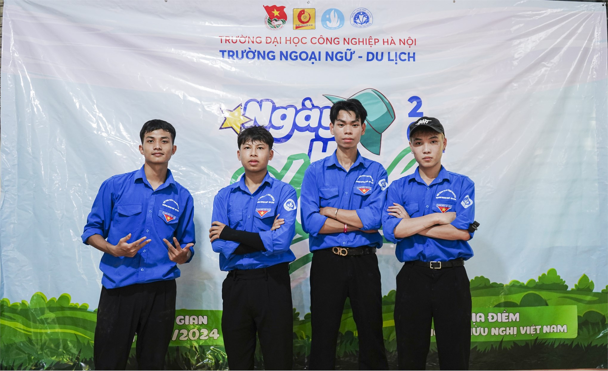 Ngày hè xanh 2024 - Tuổi trẻ Trường Ngoại ngữ - Du lịch lan toả yêu thương đến cộng đồng