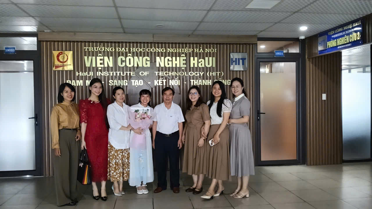 Trường Ngoại ngữ - Du lịch, HaUI tổ chức bảo vệ đề án tốt nghiệp thạc sĩ ngành Ngôn ngữ Trung Quốc khóa 12 đợt 2 (niên khóa 2022-2024)