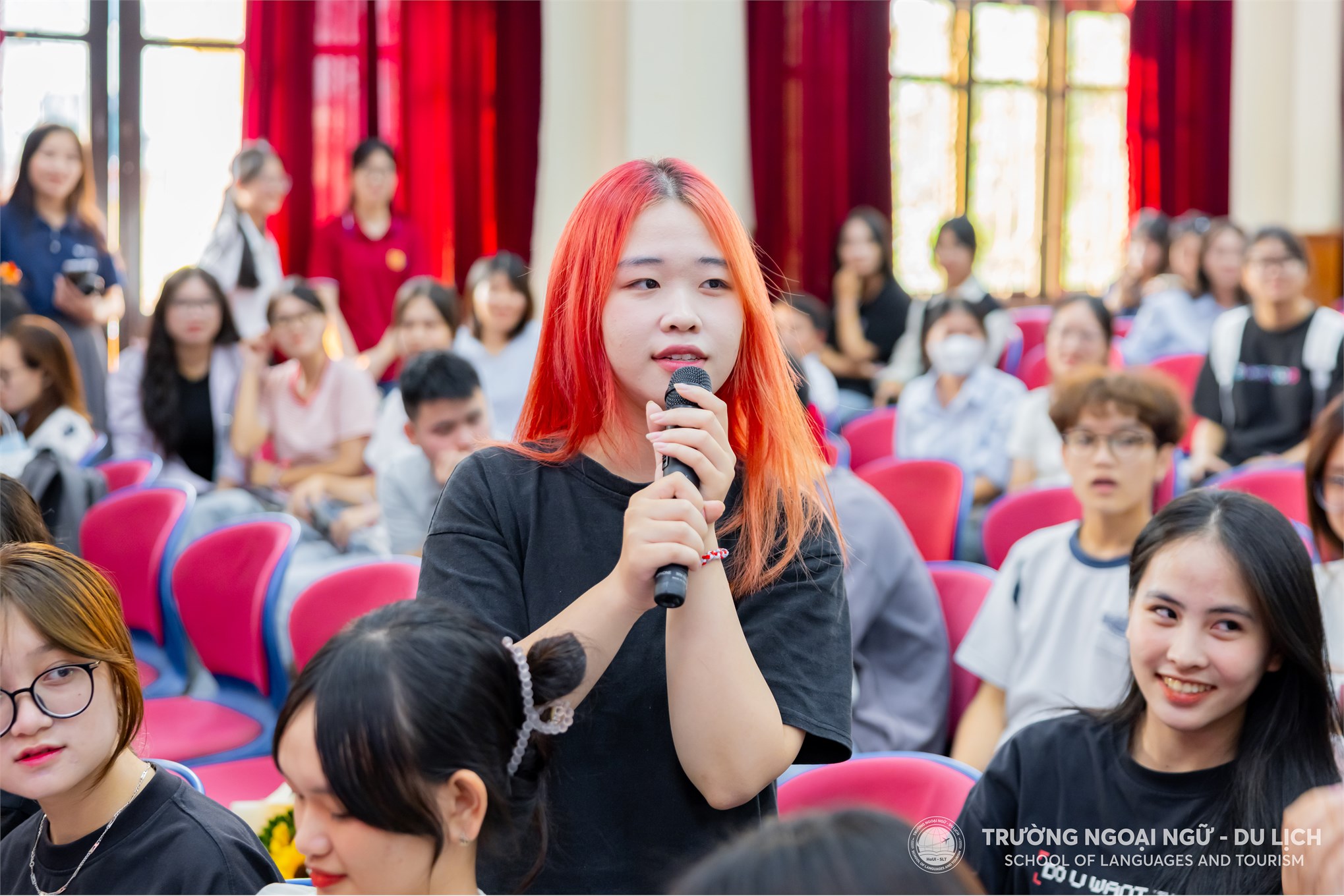 Chào tân sinh viên khoa Ngôn ngữ Trung Quốc “Một hành trình mới bắt đầu”