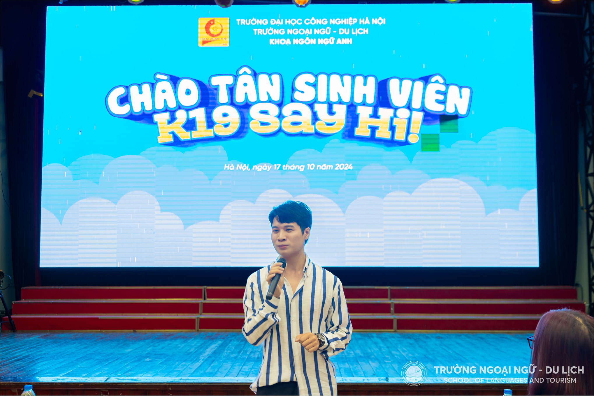 Chào tân sinh viên K19 Say Hi khoa Ngôn ngữ Anh, Trường Ngoại ngữ - Du lịch, Trường Đại học Công nghiệp Hà Nội