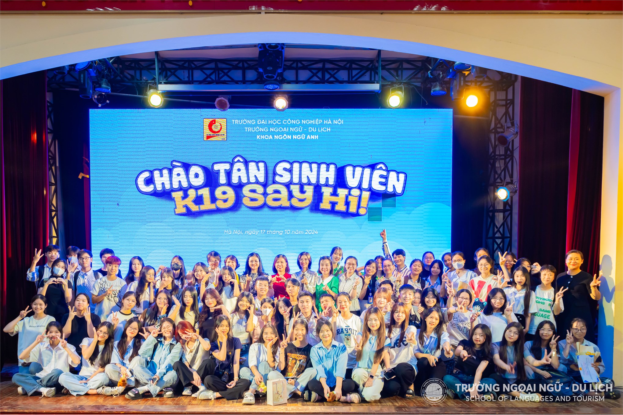 Chào tân sinh viên K19 Say Hi khoa Ngôn ngữ Anh, Trường Ngoại ngữ - Du lịch, Trường Đại học Công nghiệp Hà Nội