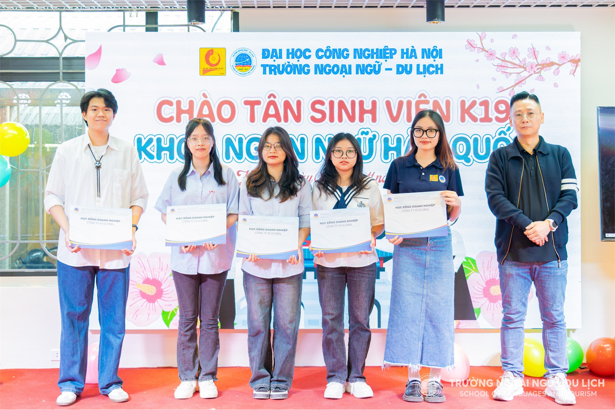 Chào tân sinh viên khoa Ngôn ngữ Hàn Quốc, Trường Ngoại ngữ - Du lịch, Trường Đại học Công nghiệp Hà Nội