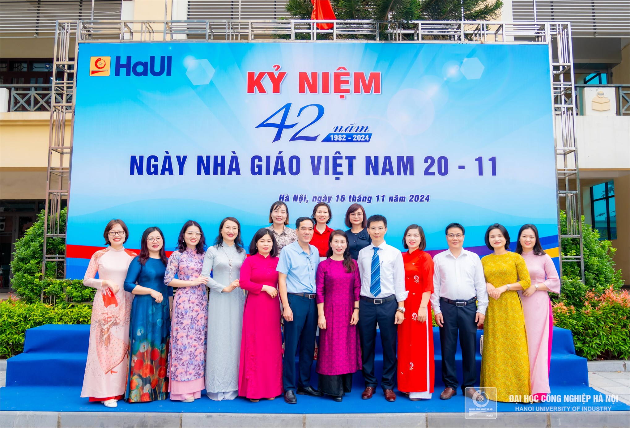 Trường Đại học Công nghiệp Hà Nội kỷ niệm Ngày Nhà giáo Việt Nam 20/11 và công bố các chương trình đào tạo đạt chuẩn quốc gia, quốc tế