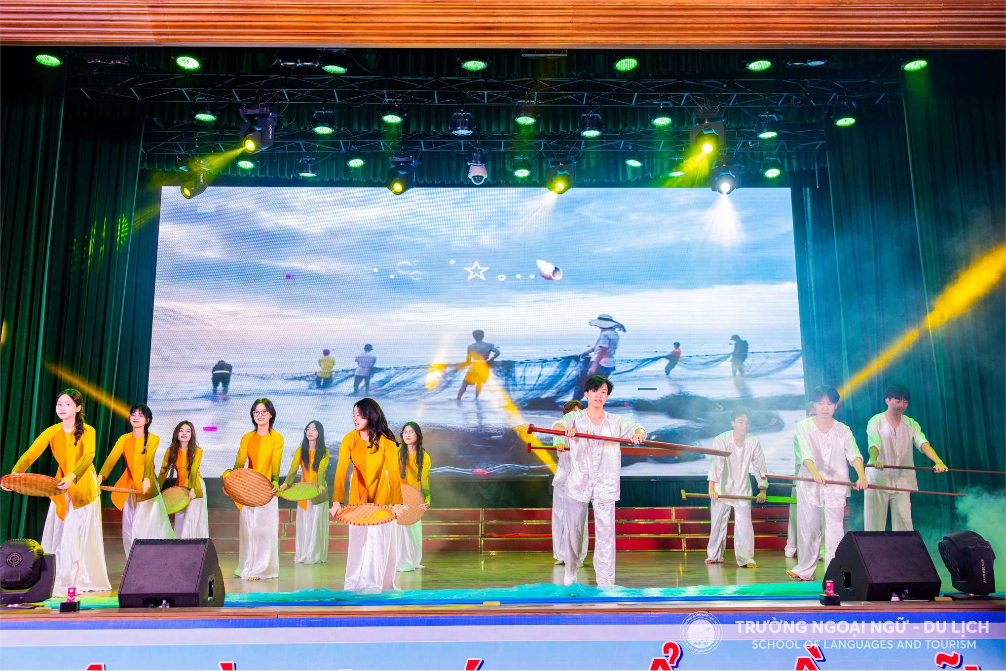 Chung kết cuộc thi SLT's Got Talent 2024: 'Bữa tiệc' nghệ thuật đa sắc màu của sinh viên Trường Ngoại ngữ - Du lịch