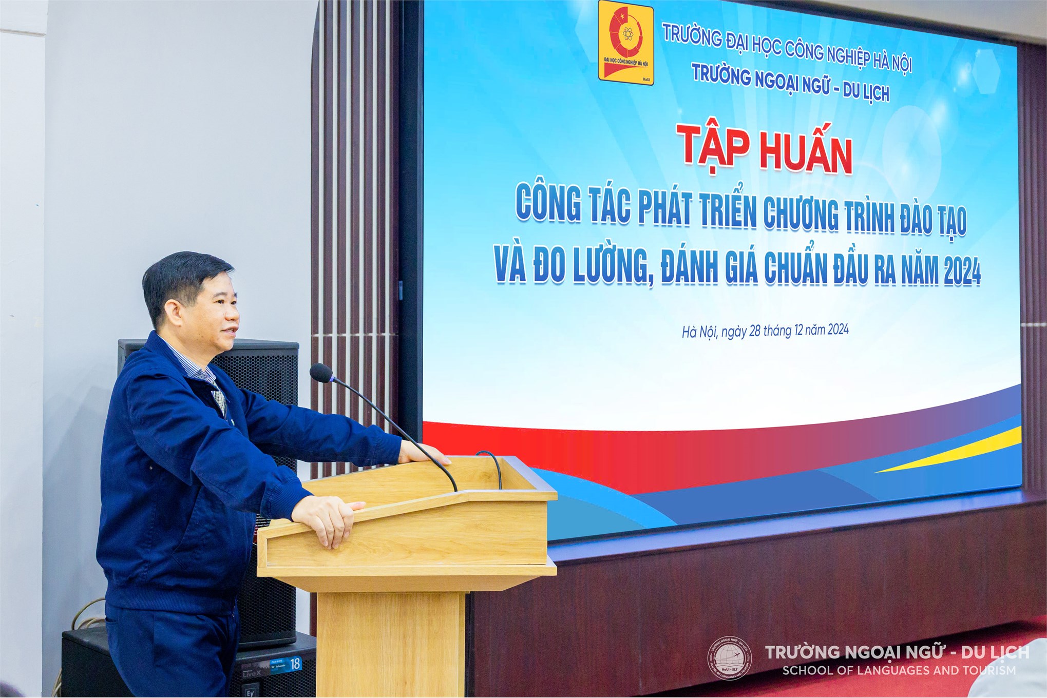 Tập huấn phát triển chương trình đào tạo và đo lường, đánh giá chuẩn đầu ra