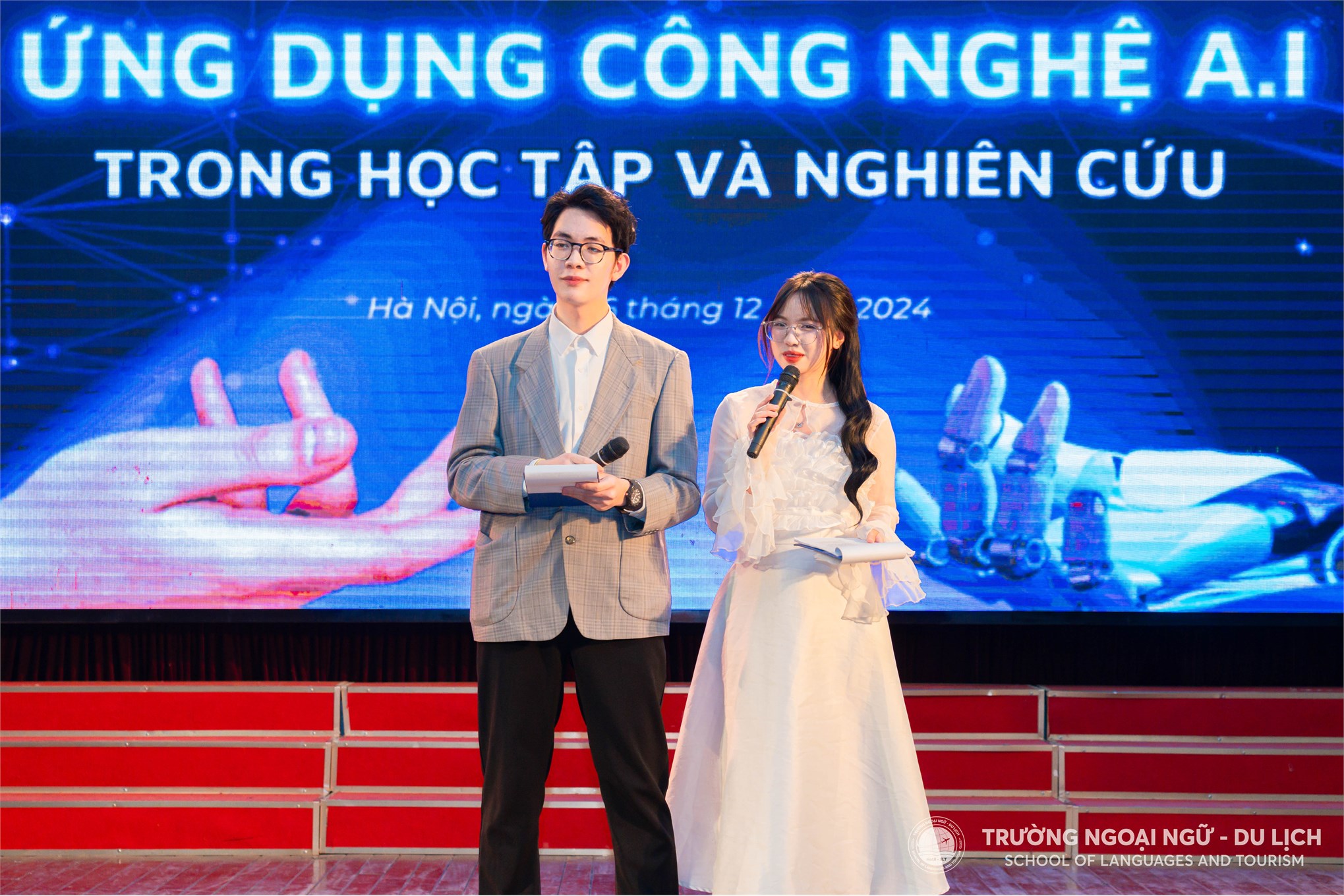 Tọa đàm Ứng dụng công nghệ AI trong học tập và nghiên cứu 