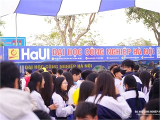 Trường Ngoại ngữ - Du lịch HaUI đồng hành cùng học sinh THPT tại Hải Dương, Hải Phòng trong chuỗi hoạt động tư vấn tuyển sinh - hướng nghiệp