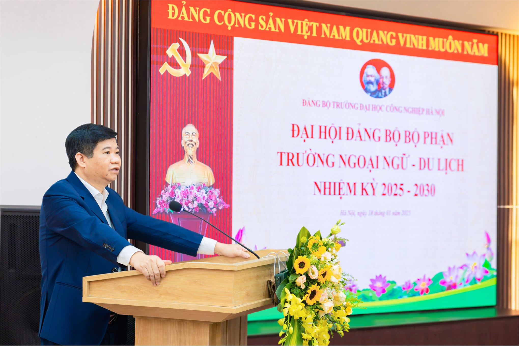 Đại hội Đảng bộ bộ phận Trường Ngoại ngữ - Du lịch lần thứ II, nhiệm kỳ 2025 - 2030