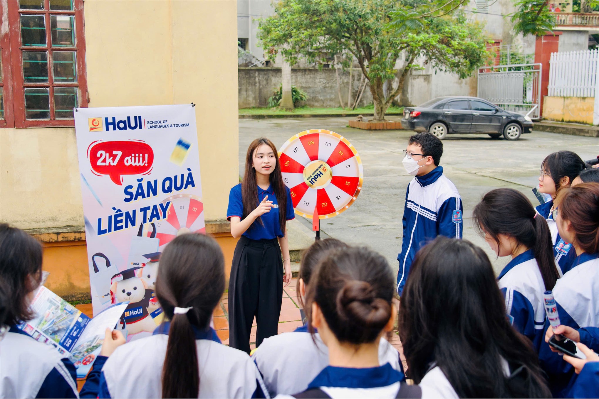 Trường Ngoại ngữ - Du lịch đồng hành cùng học sinh tỉnh Thái Bình, Nam Định trên hành trình chinh phục ước mơ