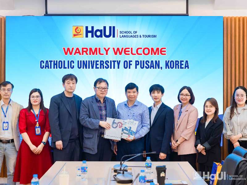 Trường Ngoại ngữ – Du lịch làm việc với Trường Đại học Catholic Pusan (Hàn Quốc) về hợp tác đào tạo và nghiên cứu