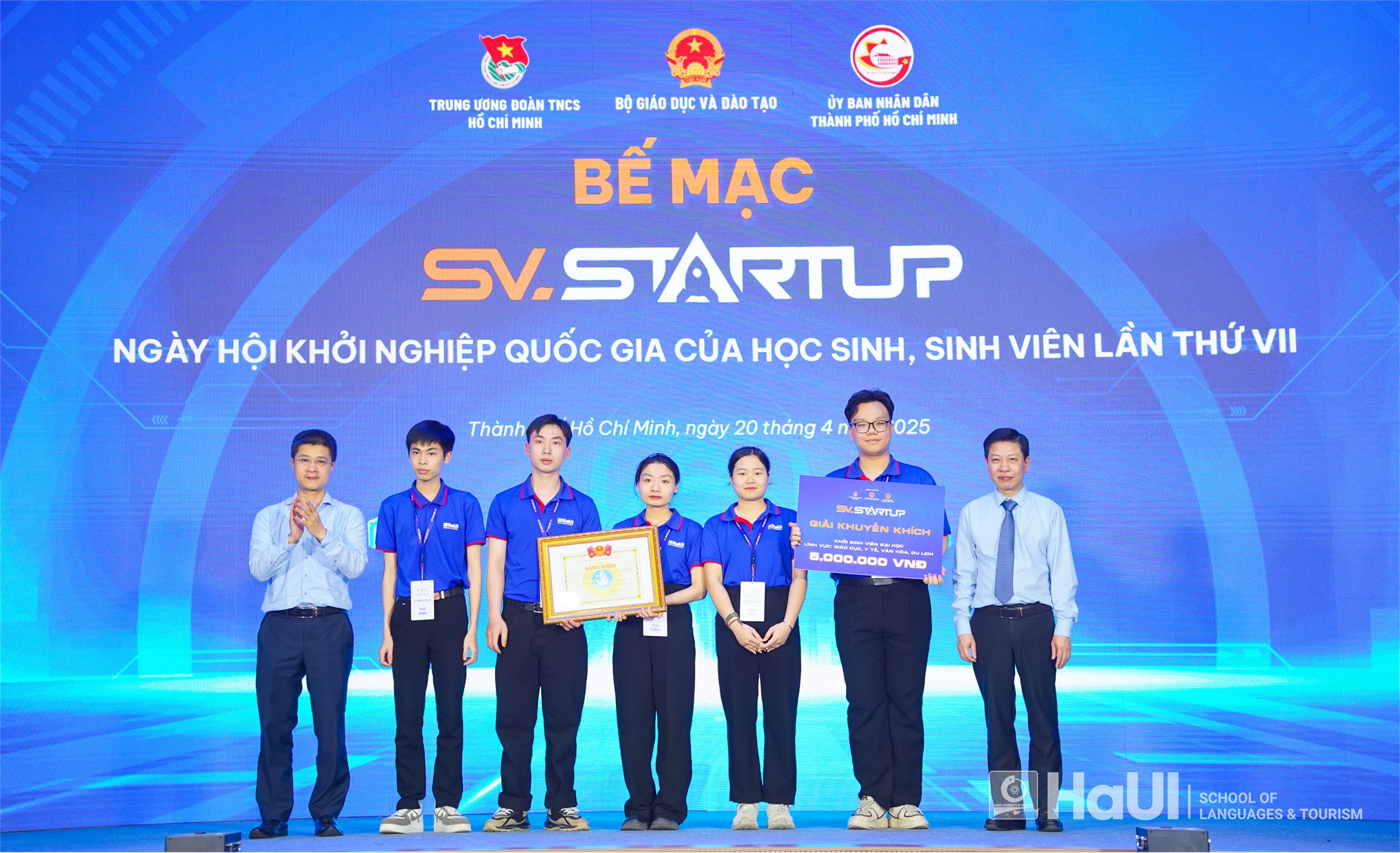Dự án “SLT Green Hub” đạt giải tại cuộc thi `Học sinh, sinh viên với ý tưởng khởi nghiệp` lần thứ VII, năm 2025