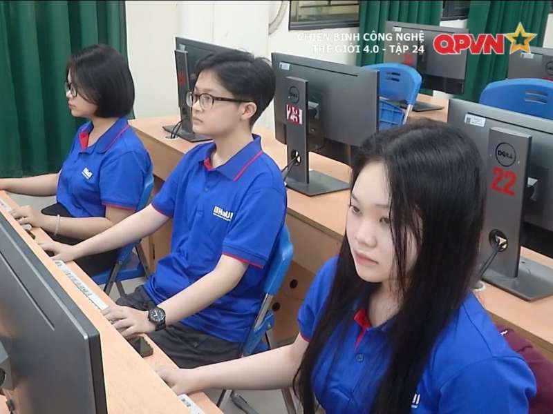 Trường Ngoại ngữ - Du lịch lên sóng Truyền hình Quốc phòng Việt Nam: Đẩy mạnh chuyển đổi số trong đào tạo ngành Du lịch