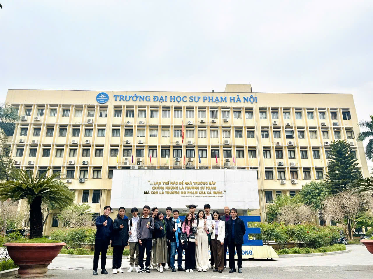 Sinh viên quốc tế học tiếng Việt trải nghiệm văn hóa đường phố Hà Nội