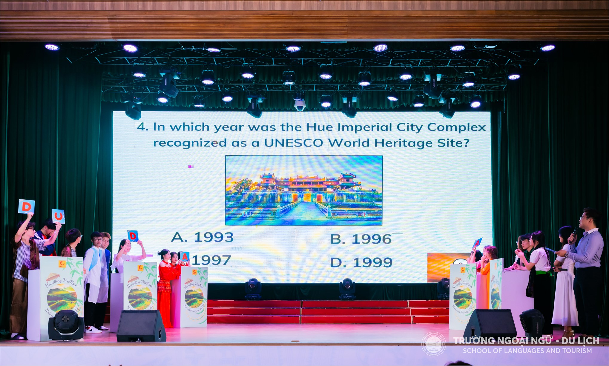 Học ngành Du lịch, Nhà hàng, Khách sạn bằng tiếng Anh tại HaUI: Hành trang vững chắc cho sinh viên hội nhập toàn cầu