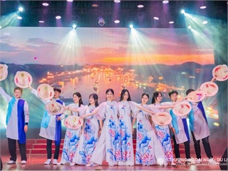 Sôi động và rực rỡ tại “Summer Festival 2025” của sinh viên trường Ngoại ngữ - Du lịch