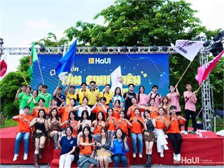 Ngày hội chào đón tân sinh viên K20: Rực rỡ sắc màu tuổi trẻ