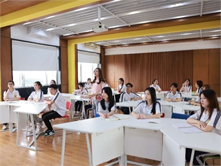 Tuyển sinh các khóa học ngoại ngữ và kỹ năng mềm năm học 2025 - 2026