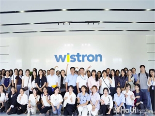Sinh viên Trường Ngoại ngữ – Du lịch tham quan, tìm hiểu thực tế tại Công ty TNHH Wistron Infocomm Việt Nam