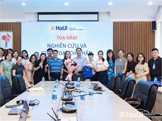 Tọa đàm “Nghiên cứu và Giảng dạy chữ Hán” tại Trường Ngoại ngữ – Du lịch