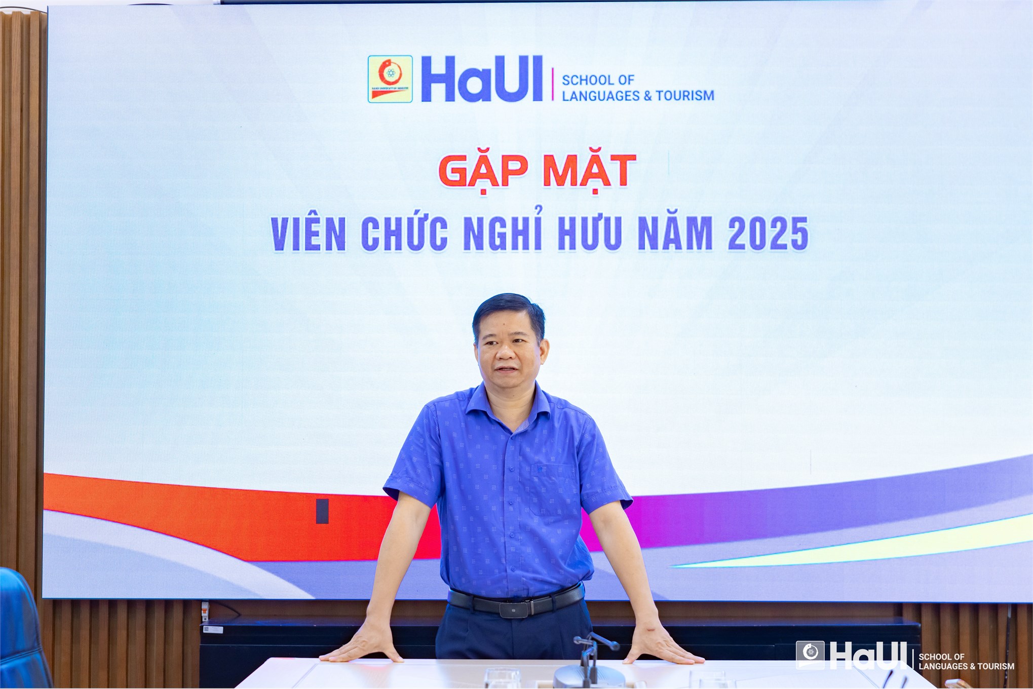 Gặp mặt, tri ân viên chức nghỉ hưu năm 2025