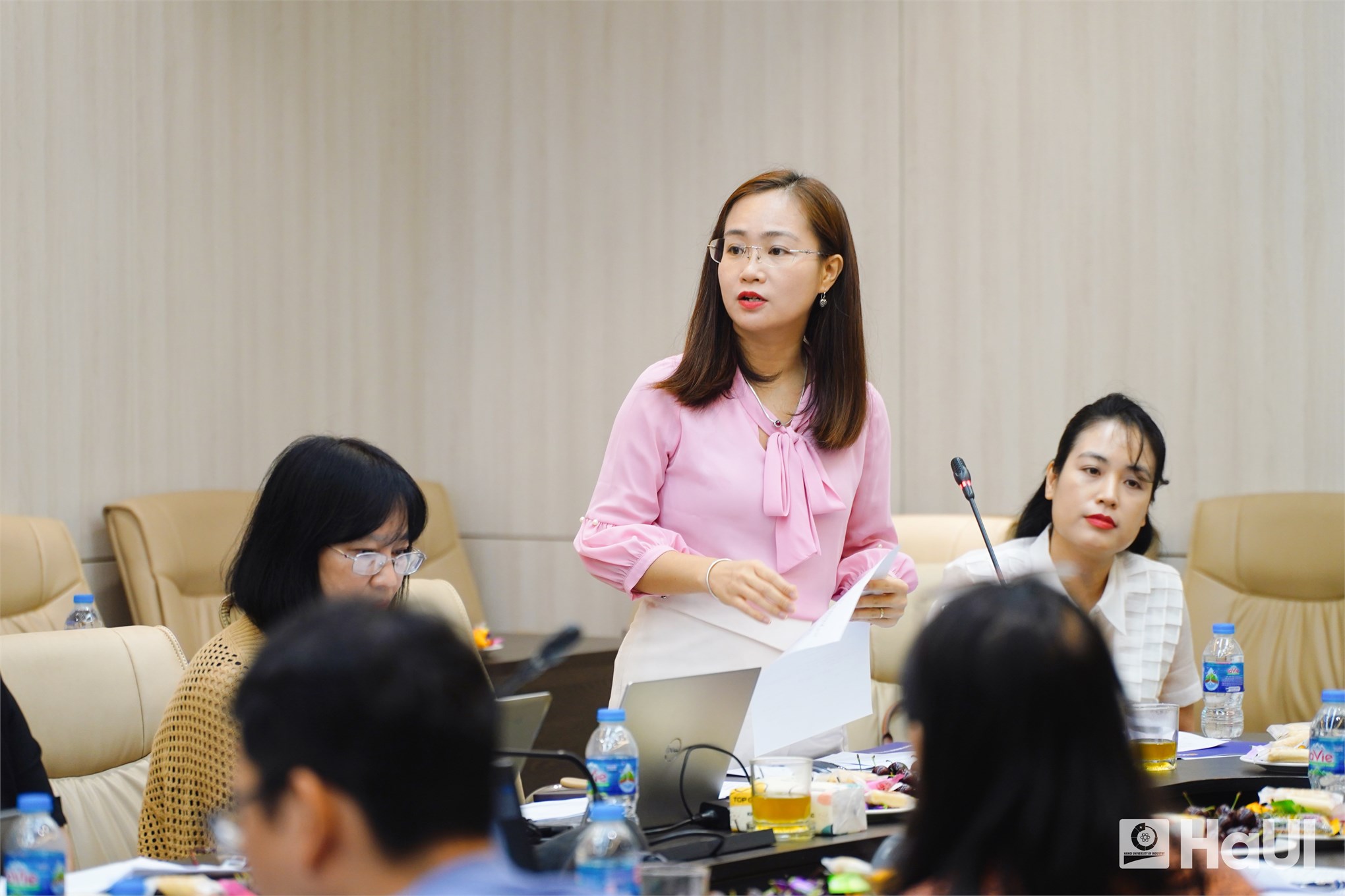 Đề án `Tiếng Anh là ngôn ngữ thứ hai`: Tiếng nói và giải pháp từ tọa đàm chuyên môn tại Trường Đại học Công nghiệp Hà Nội