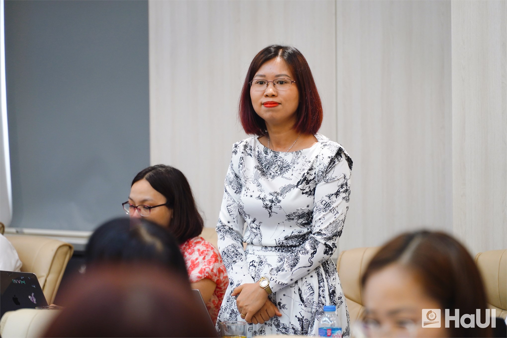 Đề án `Tiếng Anh là ngôn ngữ thứ hai`: Tiếng nói và giải pháp từ tọa đàm chuyên môn tại Trường Đại học Công nghiệp Hà Nội