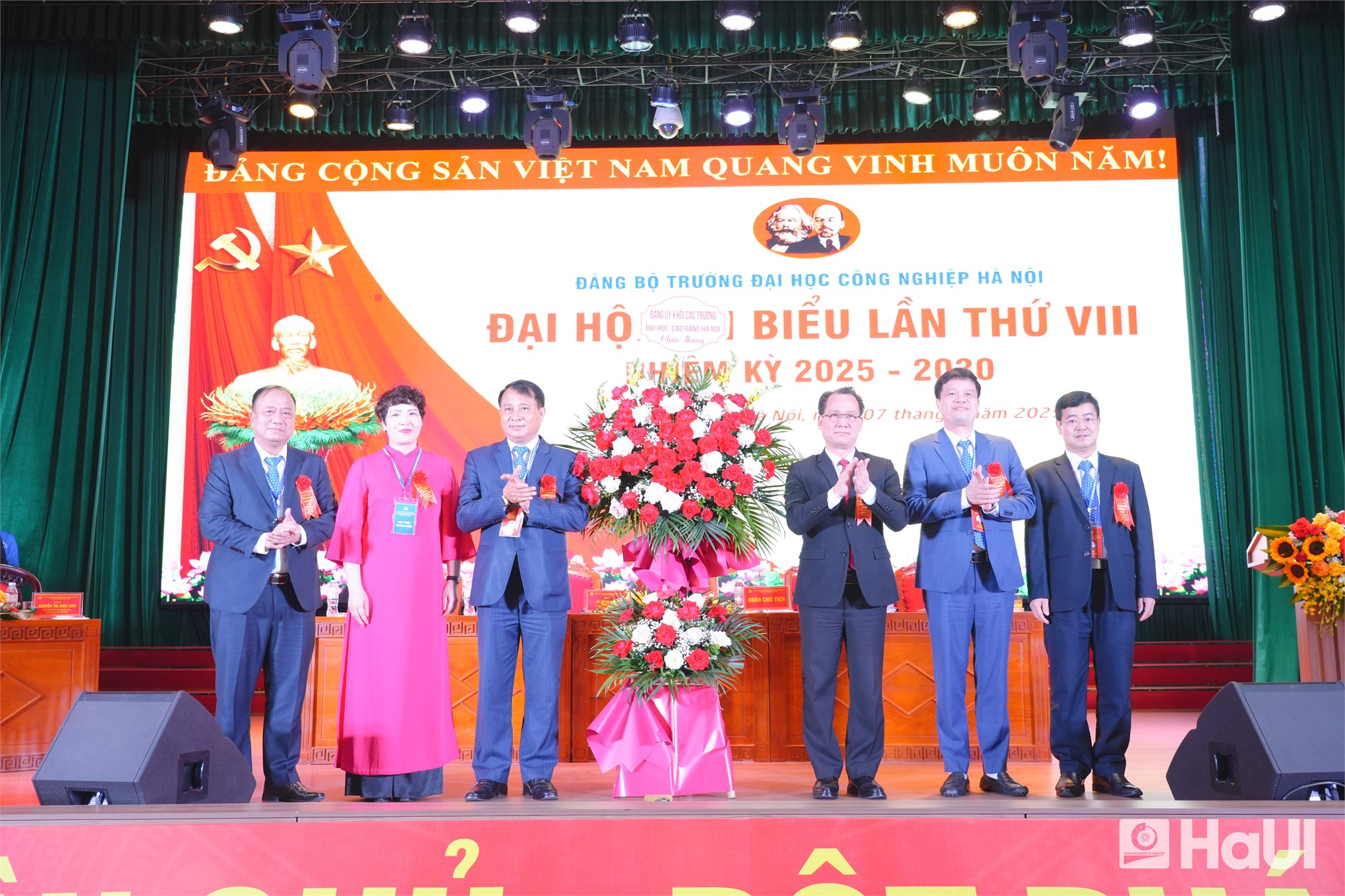 Đại hội Đại biểu Đảng bộ Trường Đại học Công nghiệp Hà Nội lần thứ VIII: Phát huy sức mạnh đại đoàn kết, khai phóng trí tuệ để tạo đột phá trong kỷ nguyên mới