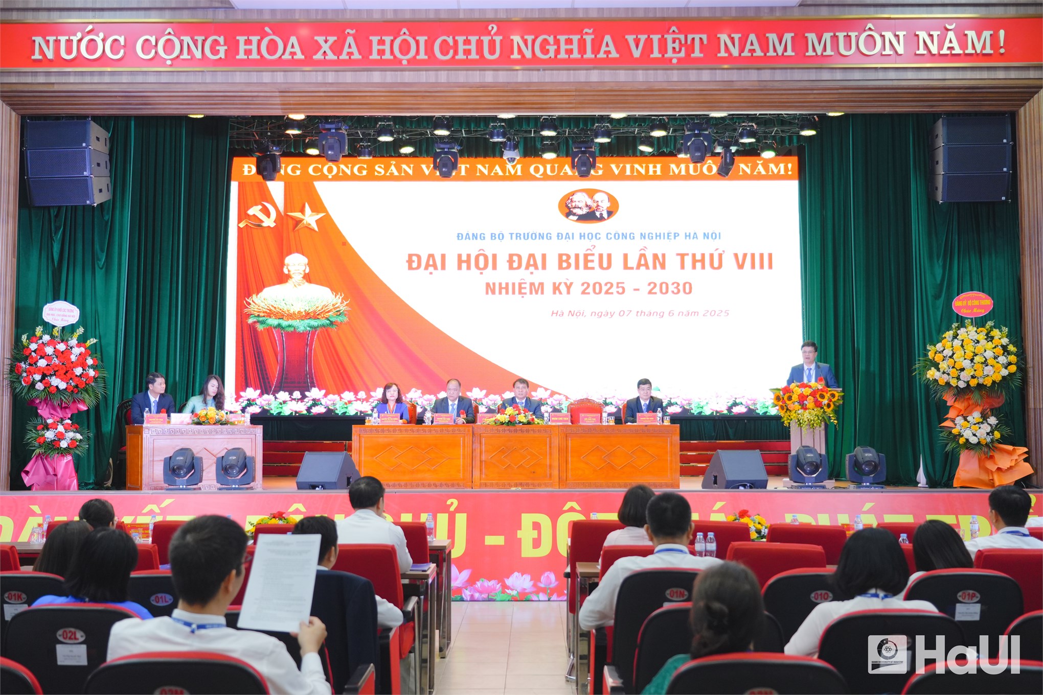 Đại hội Đại biểu Đảng bộ Trường Đại học Công nghiệp Hà Nội lần thứ VIII: Phát huy sức mạnh đại đoàn kết, khai phóng trí tuệ để tạo đột phá trong kỷ nguyên mới