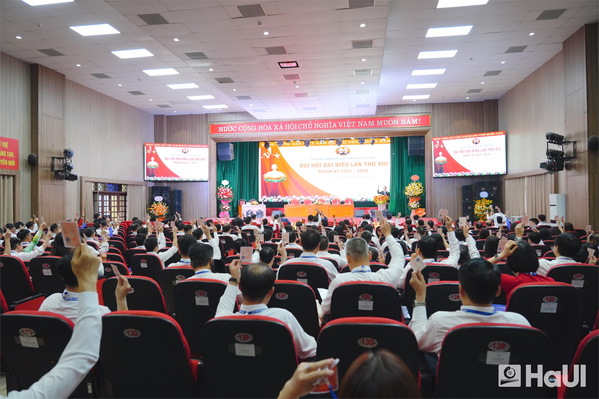 Đại hội Đại biểu Đảng bộ Trường Đại học Công nghiệp Hà Nội lần thứ VIII: Phát huy sức mạnh đại đoàn kết, khai phóng trí tuệ để tạo đột phá trong kỷ nguyên mới