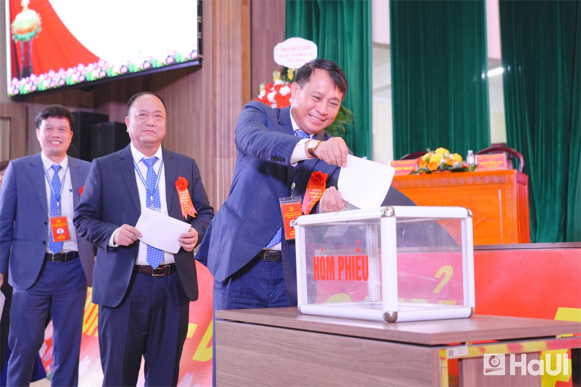 Đại hội Đại biểu Đảng bộ Trường Đại học Công nghiệp Hà Nội lần thứ VIII: Phát huy sức mạnh đại đoàn kết, khai phóng trí tuệ để tạo đột phá trong kỷ nguyên mới