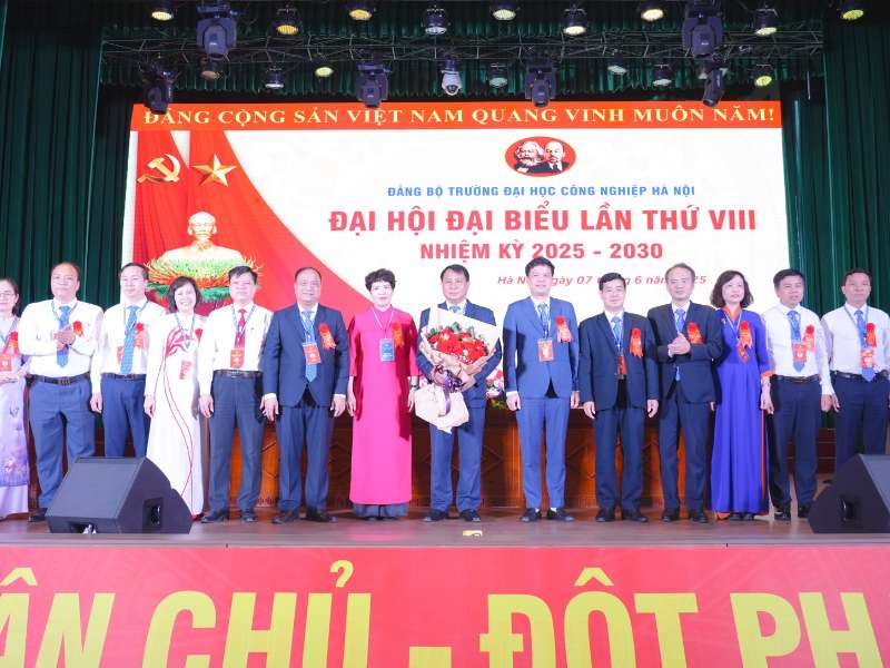 Đại hội Đại biểu Đảng bộ Trường Đại học Công nghiệp Hà Nội lần thứ VIII: Phát huy sức mạnh đại đoàn kết, khai phóng trí tuệ để tạo đột phá trong kỷ nguyên mới