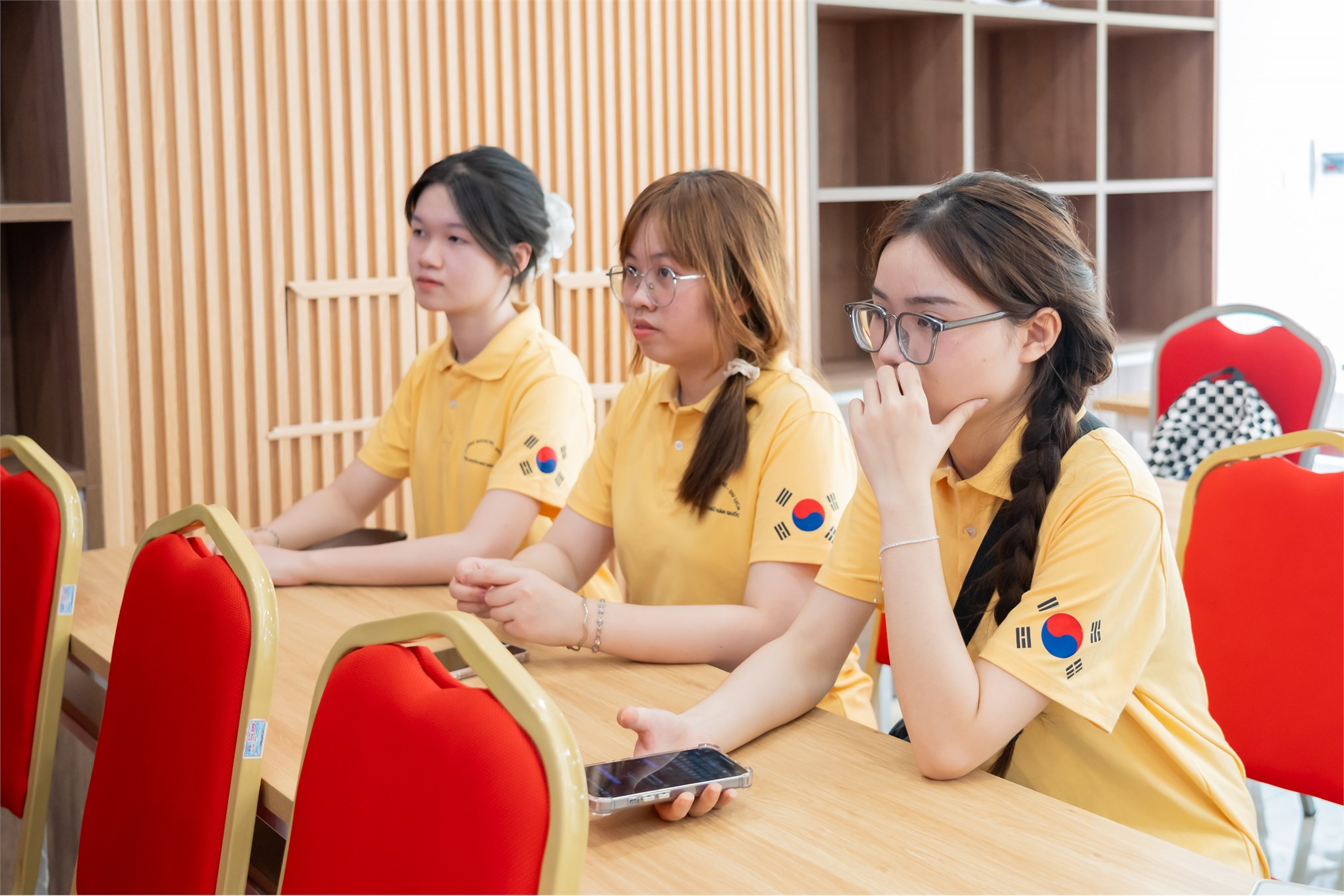 Tọa đàm “Đào tạo Ngôn ngữ Hàn Quốc gắn với Business Analyst trong xu thế hội nhập”