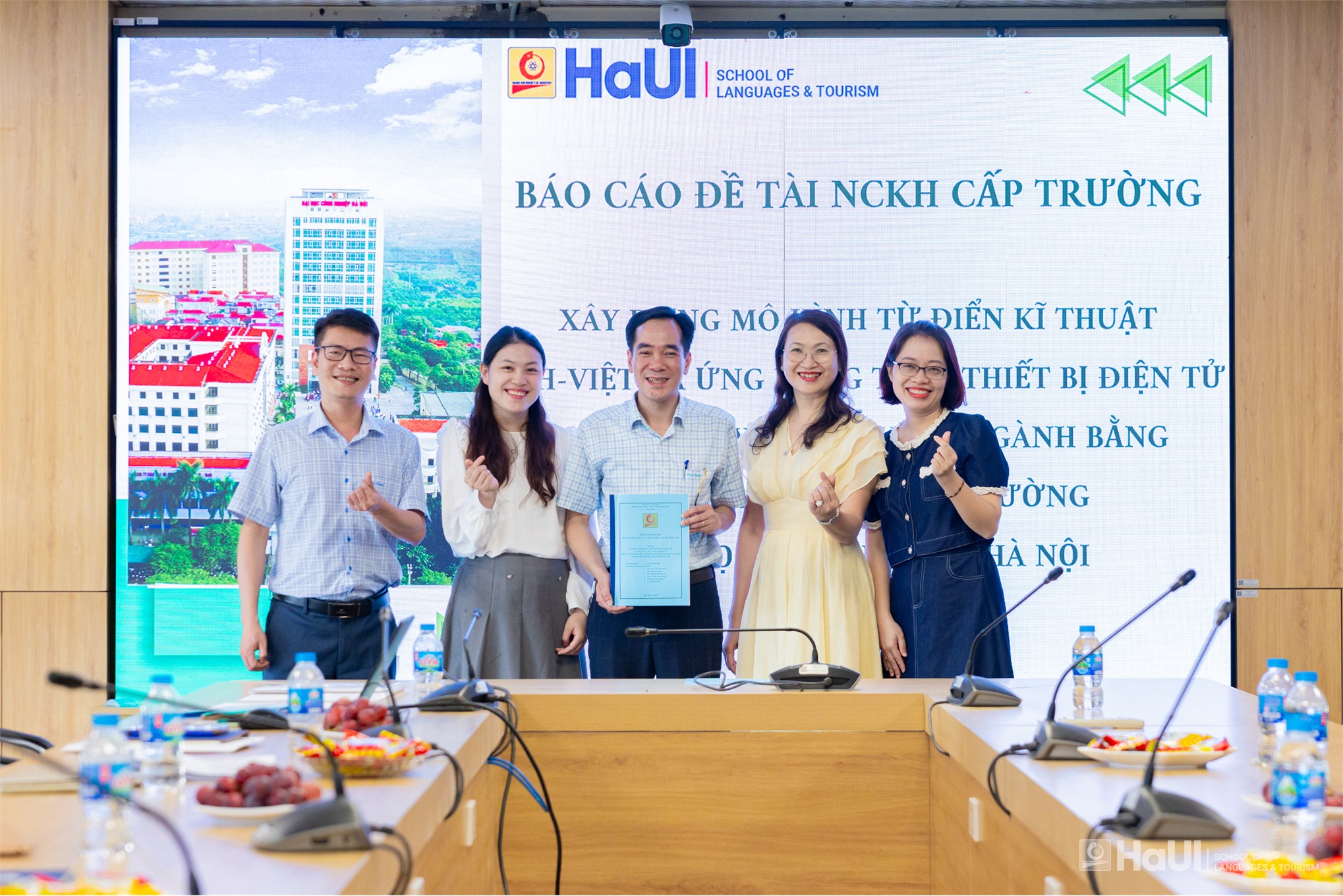 Trường Đại học Công nghiệp Hà Nội nghiệm thu đề tài “Xây dựng mô hình từ điển kĩ thuật Anh – Việt và ứng dụng trên thiết bị điện tử phục vụ giảng dạy học tập chuyên ngành bằng tiếng Anh (EMI)”