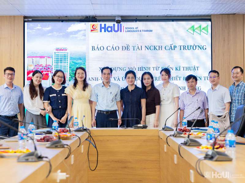 Nghiệm thu đề tài nghiên cứu khoa học cấp trường: “Xây dựng mô hình từ điển kĩ thuật Anh – Việt và ứng dụng trên thiết bị điện tử phục vụ giảng dạy học tập chuyên ngành bằng tiếng Anh (EMI)”