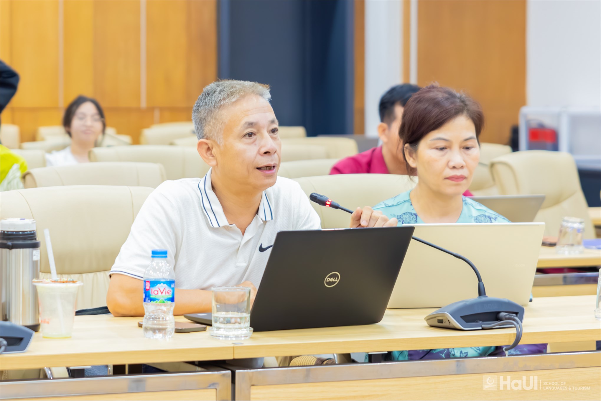 Toạ đàm “Thể loại trong Ngôn ngữ học chức năng hệ thống”