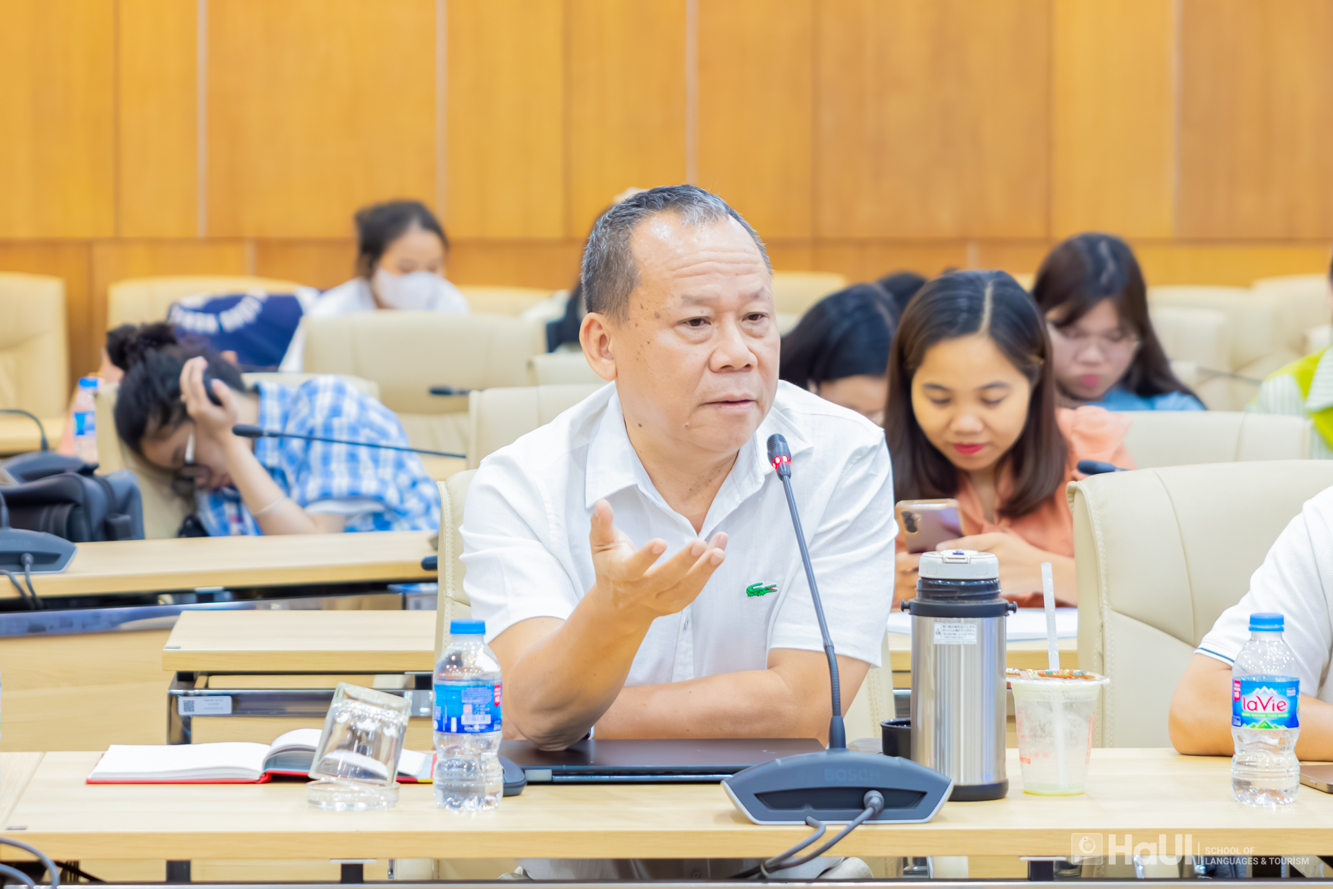 Toạ đàm “Thể loại trong Ngôn ngữ học chức năng hệ thống”