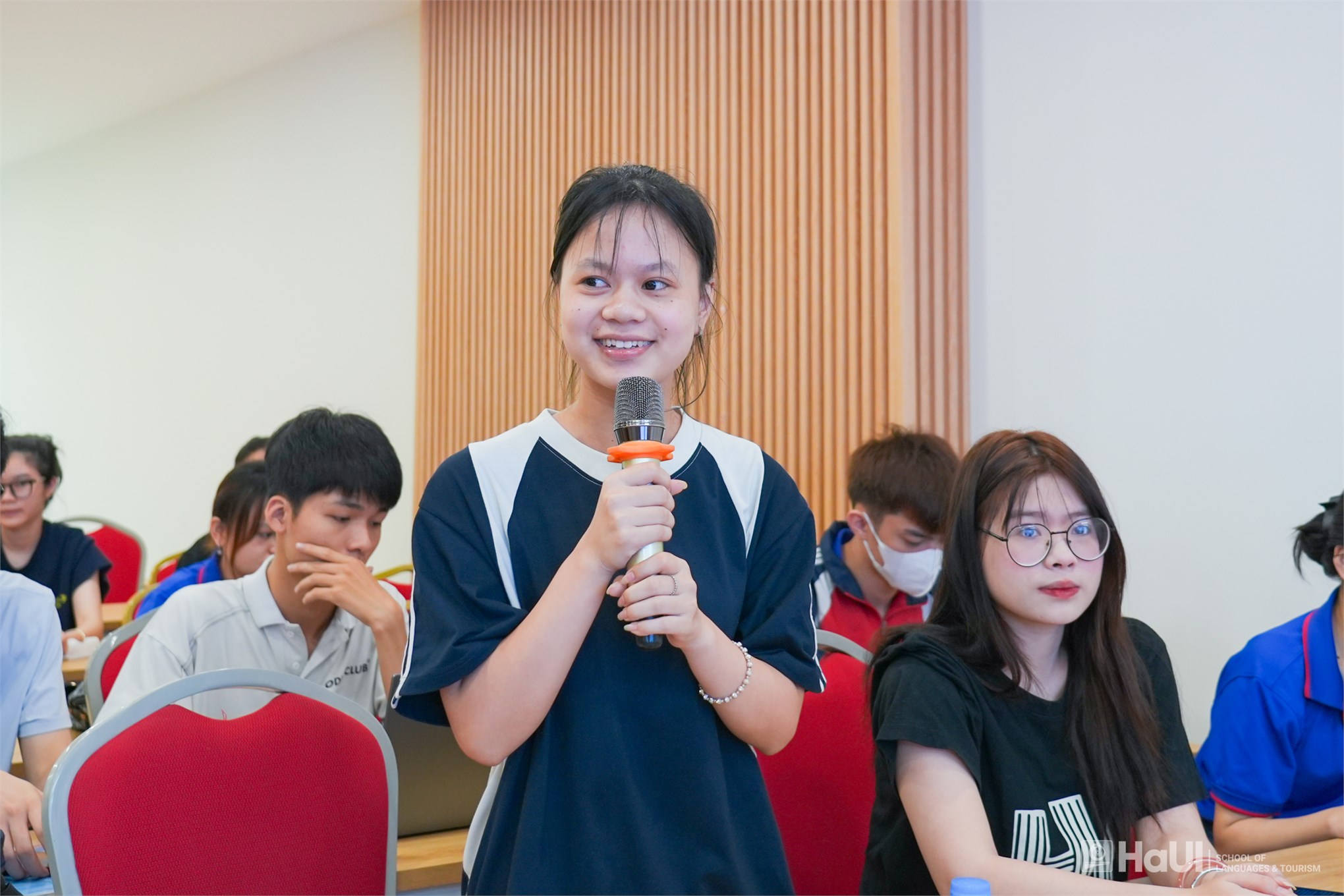 TẬP HUẤN VỀ CÔNG NGHIỆP VĂN HOÁ: KẾT NỐI TRI THỨC – MỞ RỘNG TẦM NHÌN NGHỀ NGHIỆP