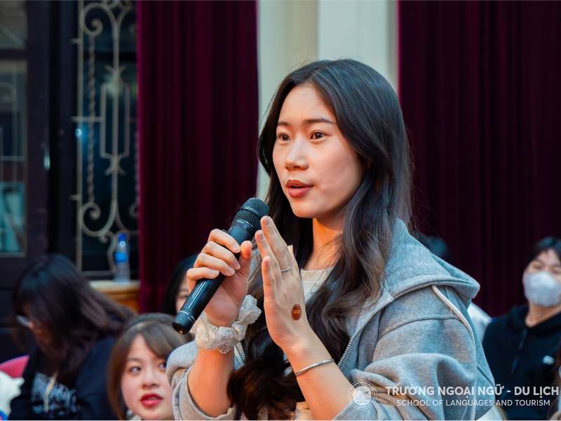 Hội nghị đối thoại sinh viên năm học 2024–2025: Kết nối, Lắng nghe, Đồng hành