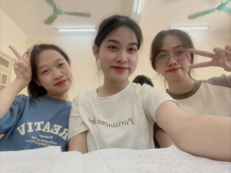 Sôi nổi cuộc thi “Dubbing Challenge 2023”: Sinh viên thể hiện tài năng ngôn ngữ qua từng thước phim
