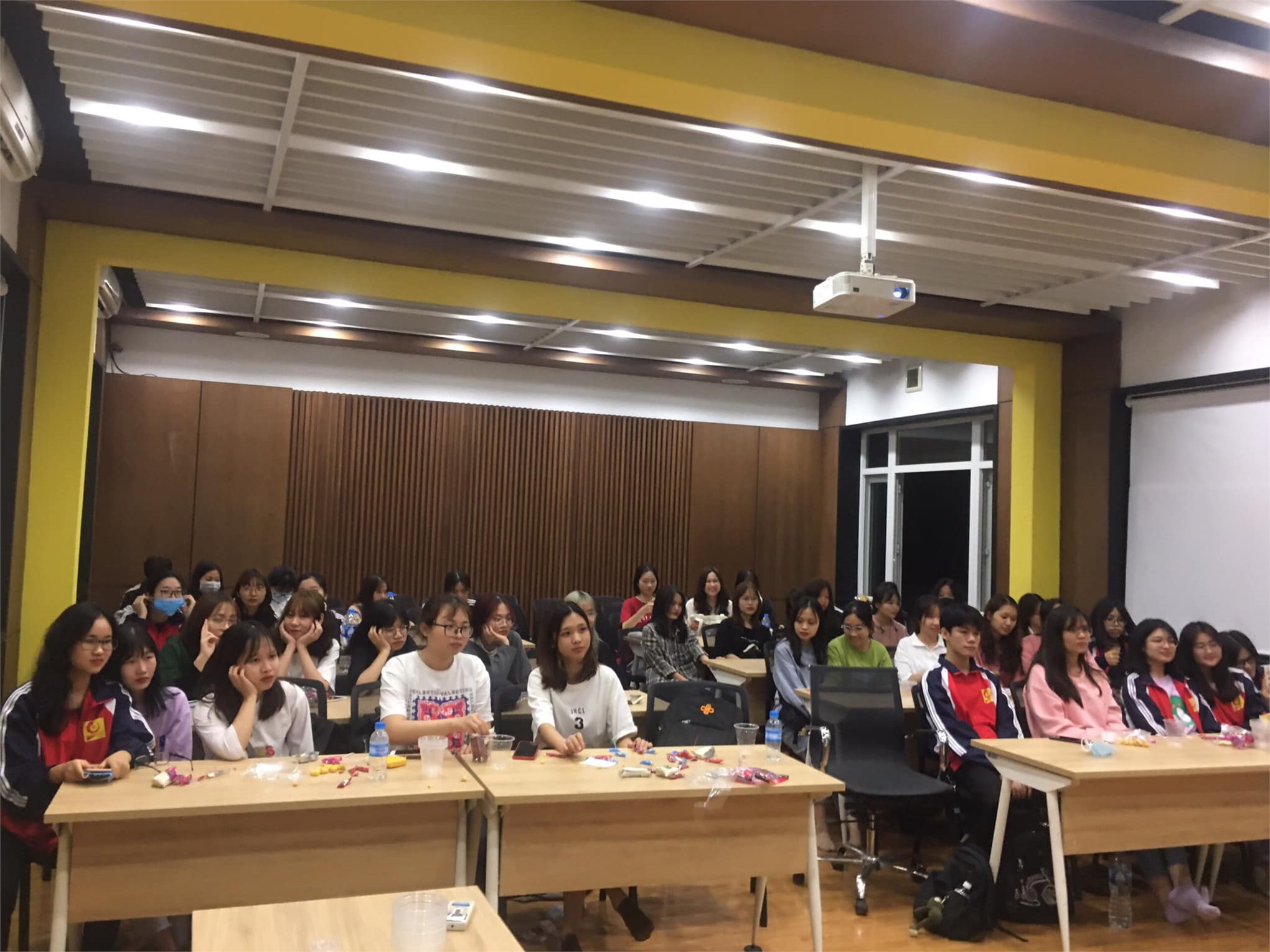Chuỗi hoạt động chiếu phim miễn phí 2023: Nuôi dưỡng cảm xúc – Gắn kết cộng đồng sinh viên