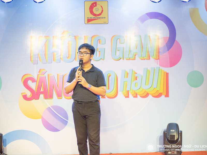 Tỏa sáng tài năng và ngôn ngữ tại cuộc thi “English Golden Voice” 2023