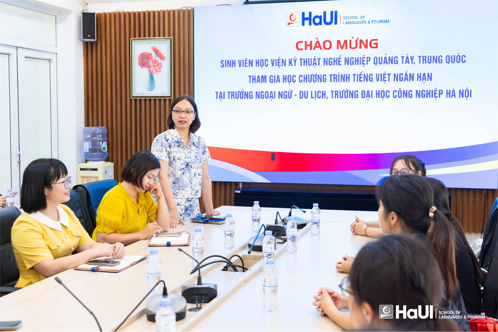 Khai giảng khóa đào tạo Tiếng Việt ngắn hạn cho sinh viên Học viện Kỹ thuật Nghề nghiệp Quảng Tây (Trung Quốc)