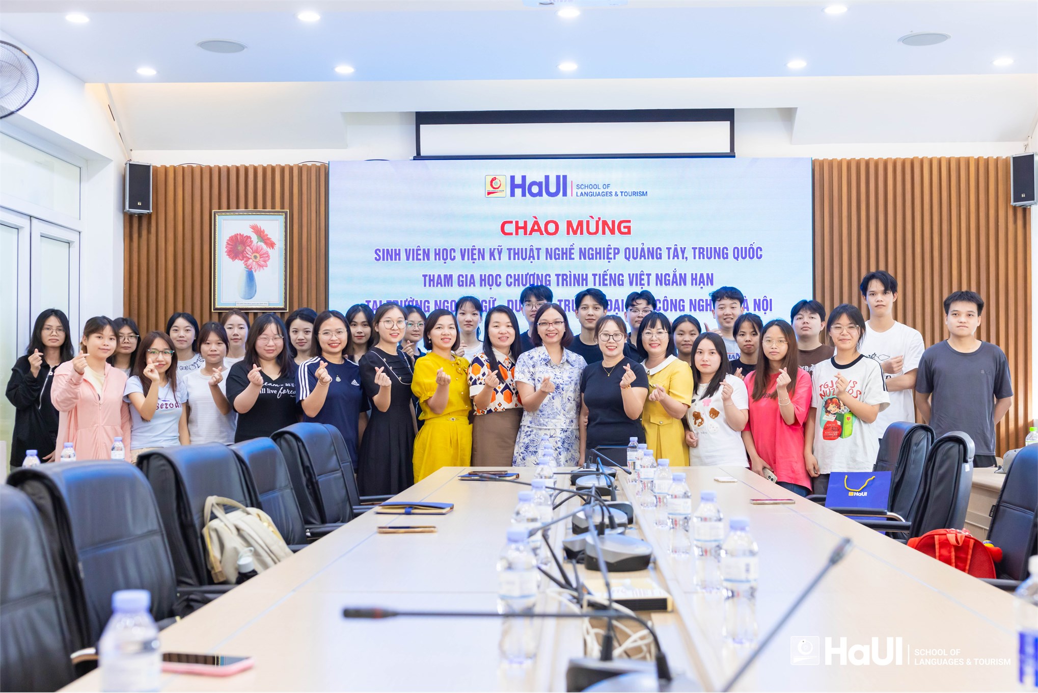 Khai giảng khóa đào tạo Tiếng Việt ngắn hạn cho sinh viên Học viện Kỹ thuật Nghề nghiệp Quảng Tây (Trung Quốc)